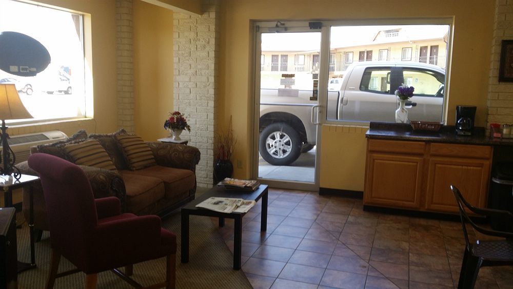 Regal 2* Coffeyville