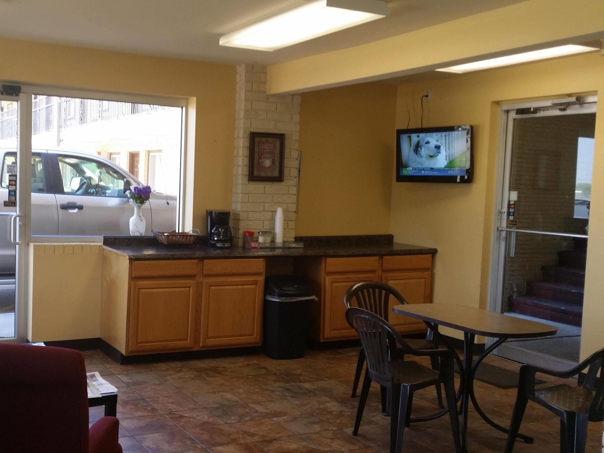 Hotel Regal Coffeyville