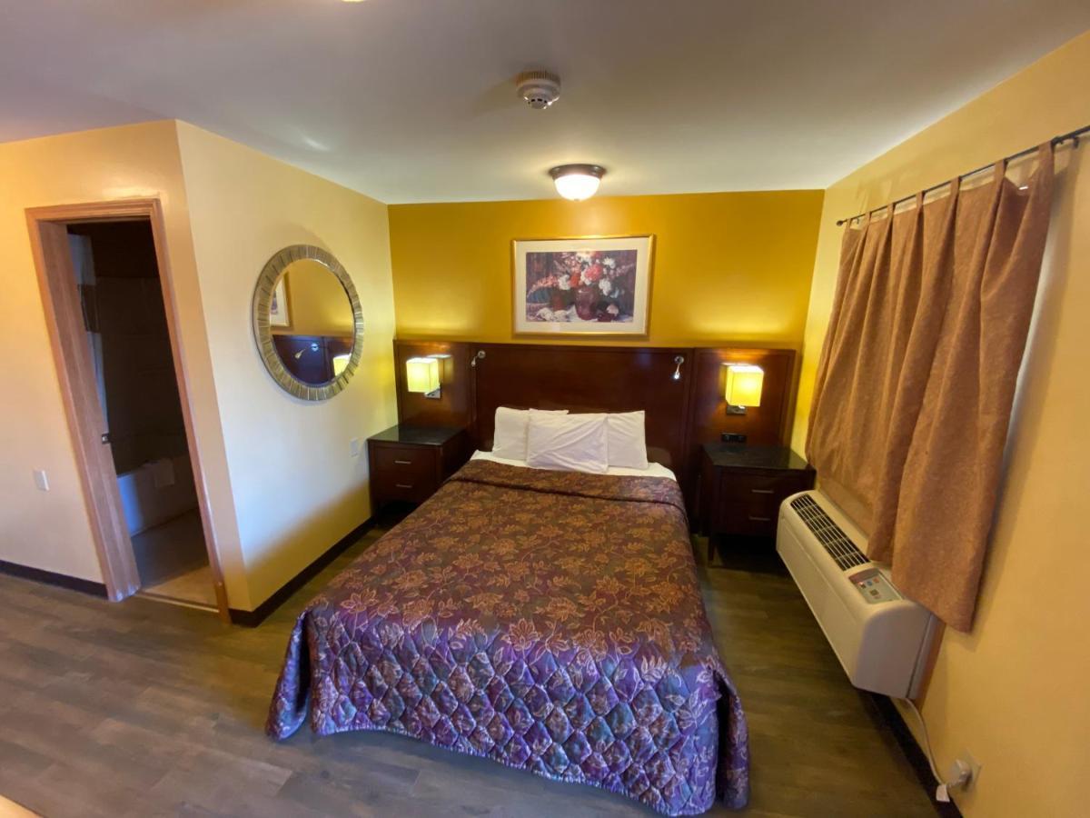 Regal Hotel